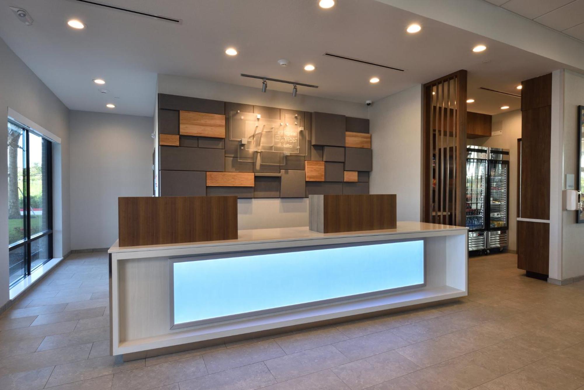 Holiday Inn Express & Suites Spring - Woodlands Area By Ihg Esterno foto